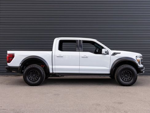 Used 2025 Ford F150 Raptor image 6