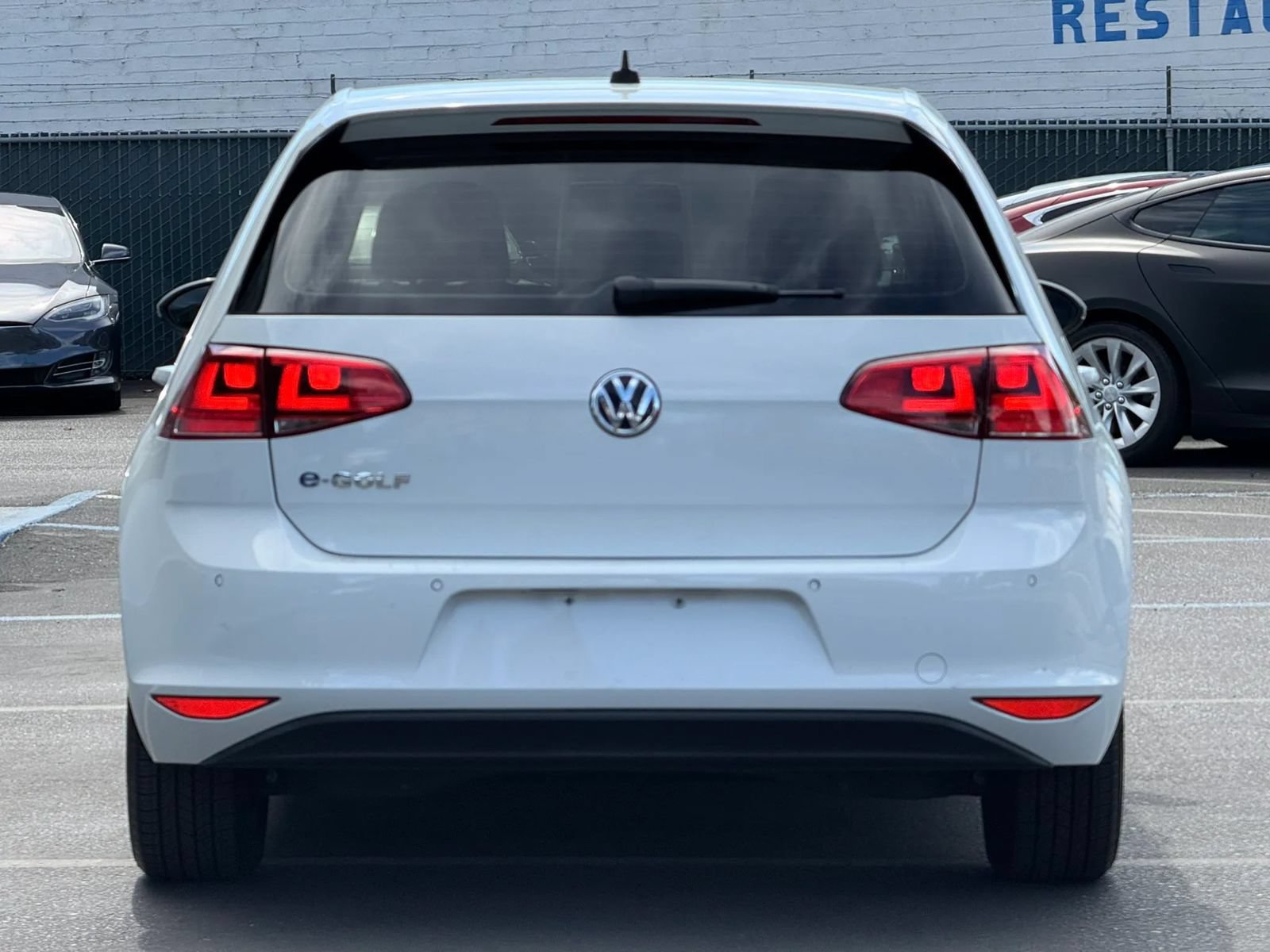 Used 2015 Volkswagen e-Golf SEL Premium FWD image 12