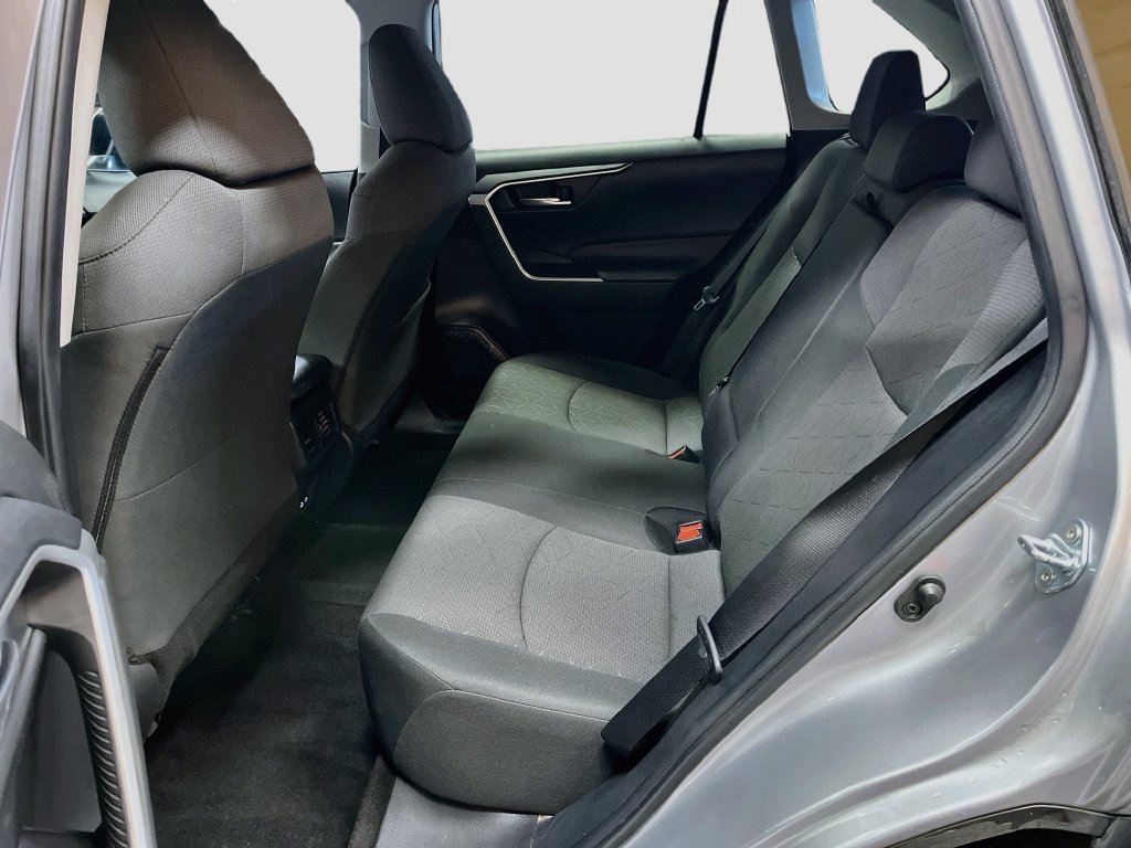 Used 2024 Toyota RAV4 XLE AWD/4WD image 23