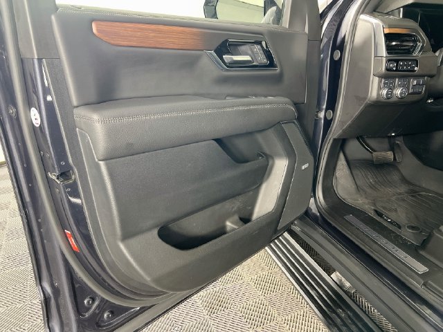 Used 2025 GMC Yukon Denali w/ Denali Reserve Package AWD/4WD image 19