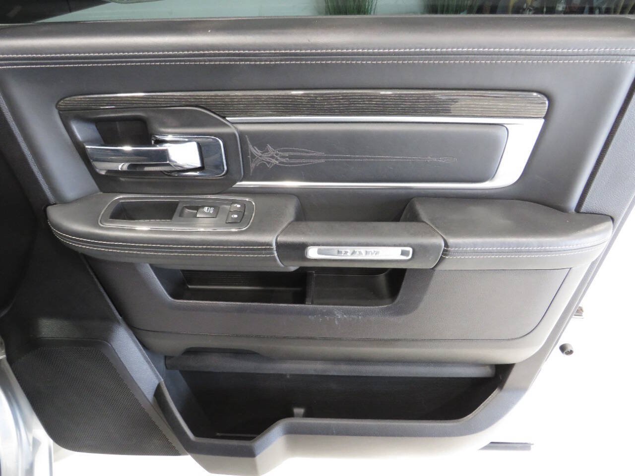 Used 2016 RAM 1500 Limited AWD/4WD image 22
