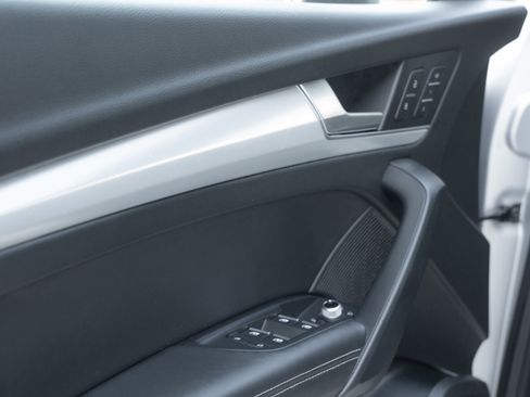 Certified 2023 Audi Q5 2.0T Premium Plus w/ Premium Plus Package image 21