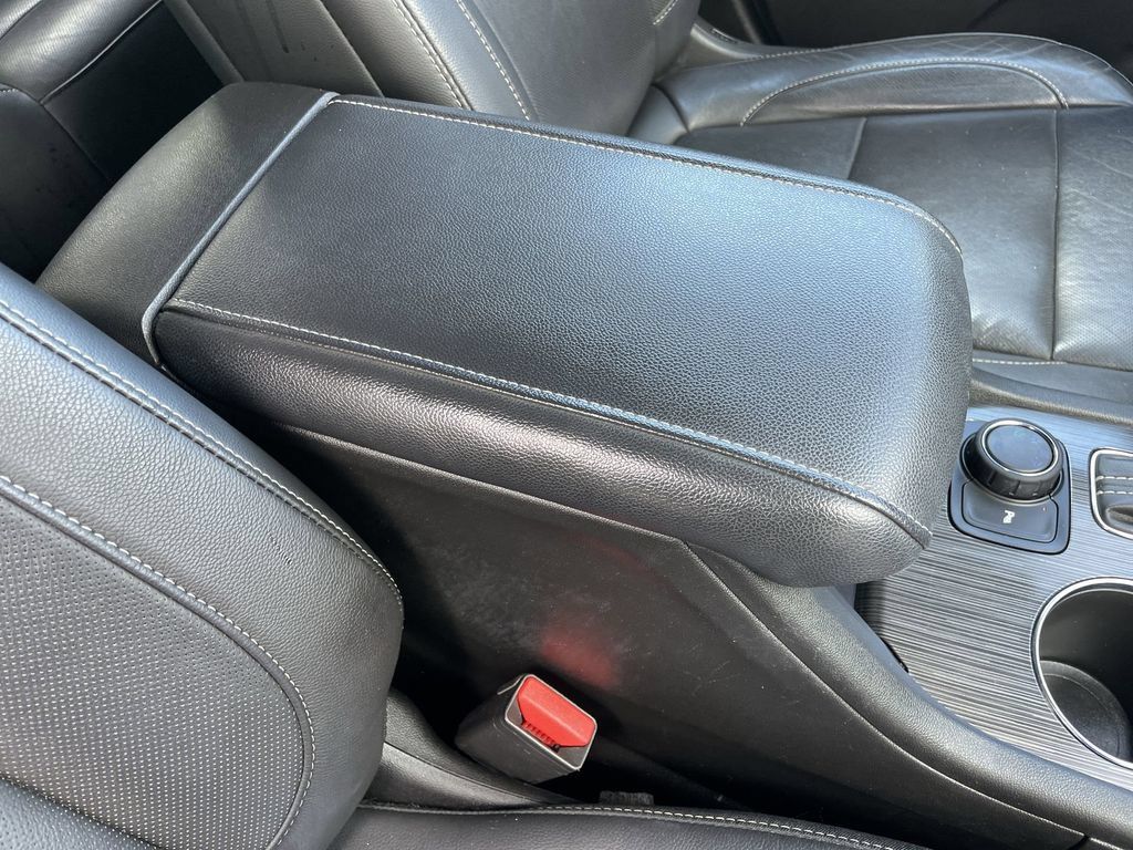 Used 2019 GMC Acadia SLT AWD/4WD image 32