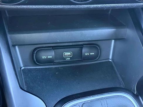 Used 2022 Kia Soul LX w/ Technology Package image 19