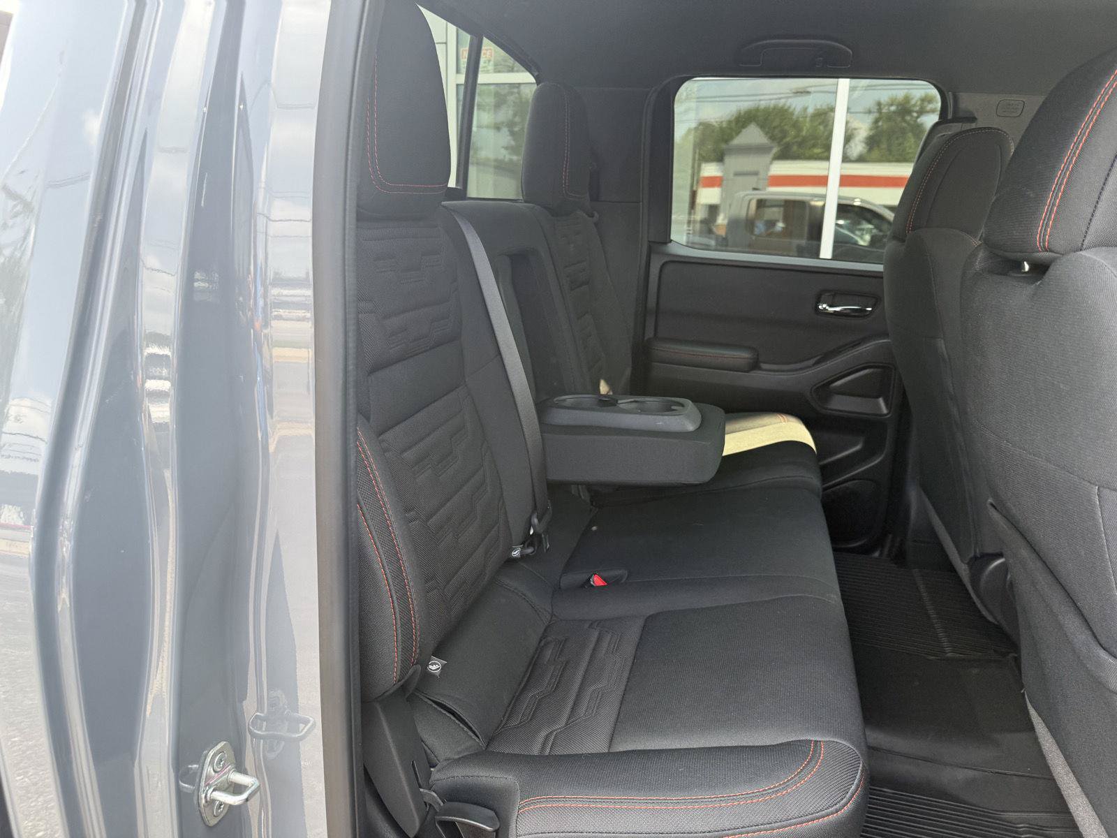 Used 2024 Nissan Frontier PRO-4X w/ Technology Package AWD/4WD image 33