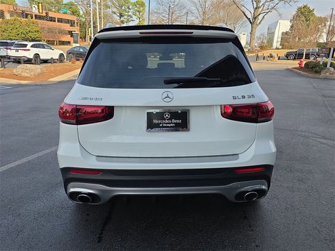 Used 2022 Mercedes-Benz GLB 35 AMG 4MATIC image 4