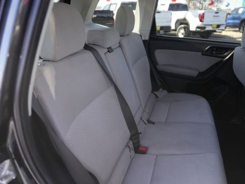 Used 2016 Subaru Forester 2.5i Premium image 17