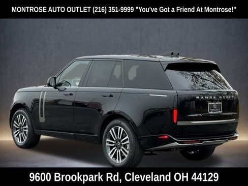New 2025 Land Rover Range Rover SE image 4