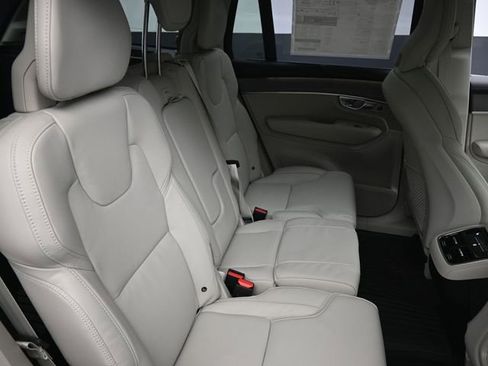 New 2026 Volvo XC90 B6 Ultra w/ Protection Package image 28
