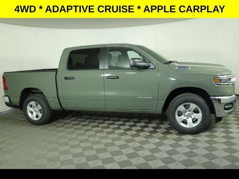 New 2026 RAM 1500 4x4 Crew Cab image 2