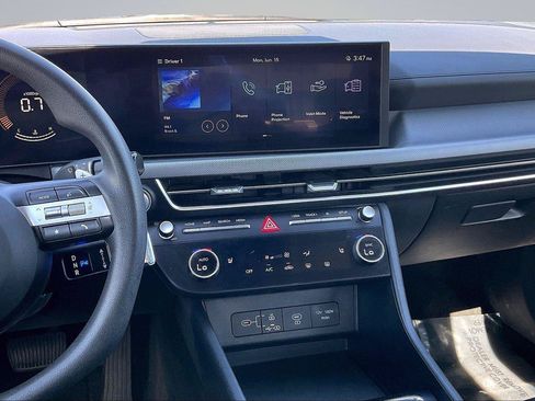 Used 2025 Hyundai Sonata SEL FWD image 7