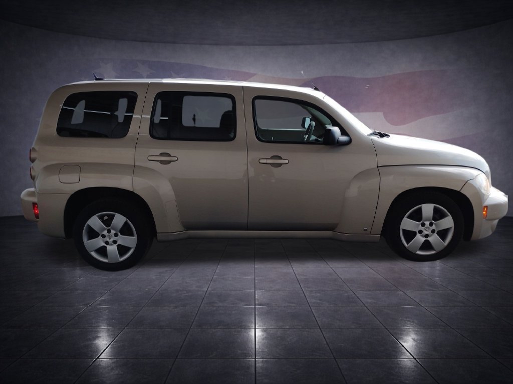 Used 2009 Chevrolet HHR LS FWD image 6