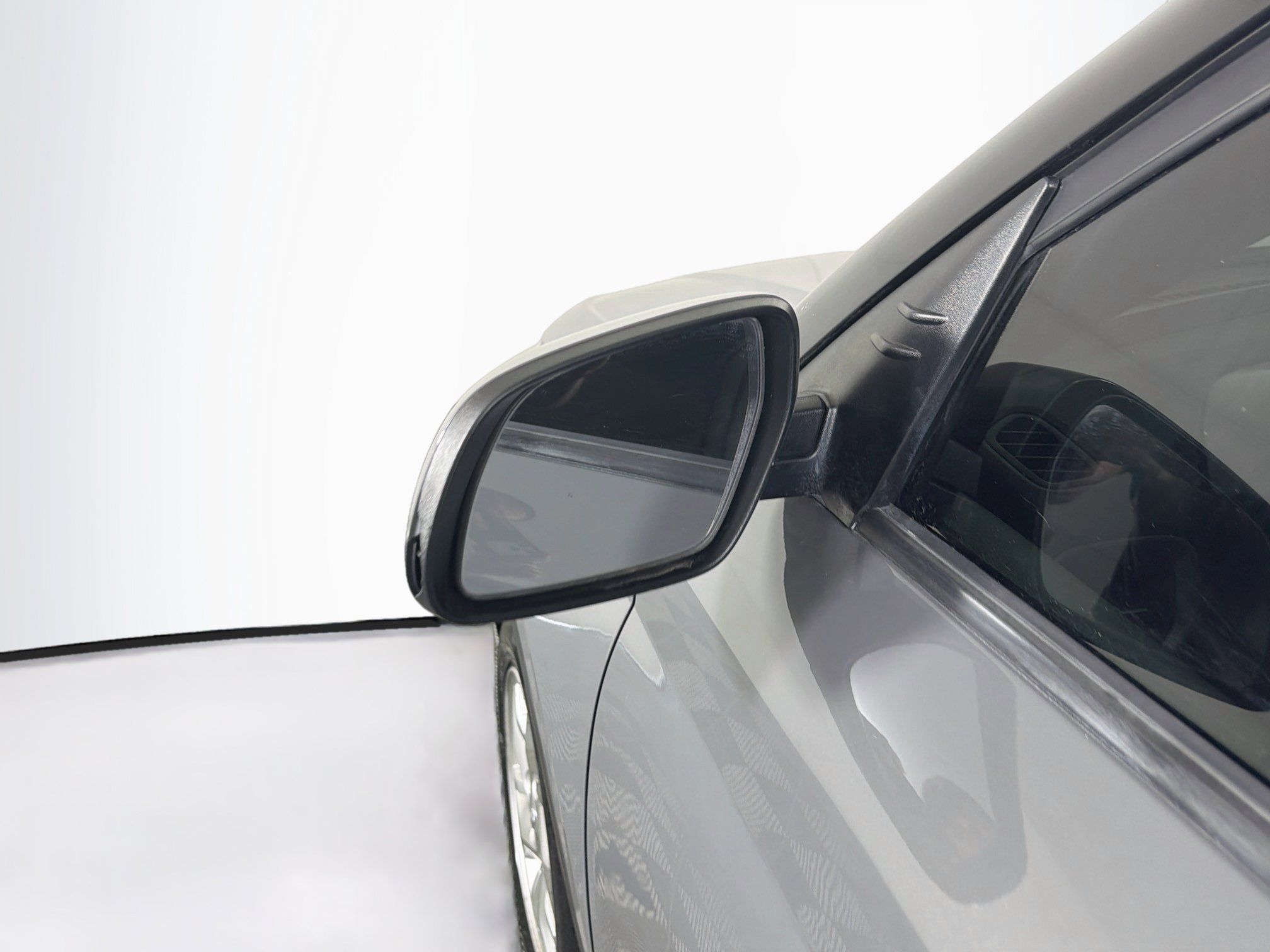 Used 2020 Hyundai Venue SEL FWD image 16