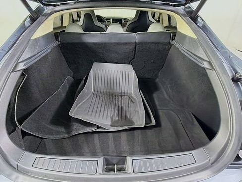 Used 2014 Tesla Model S P85 RWD image 27