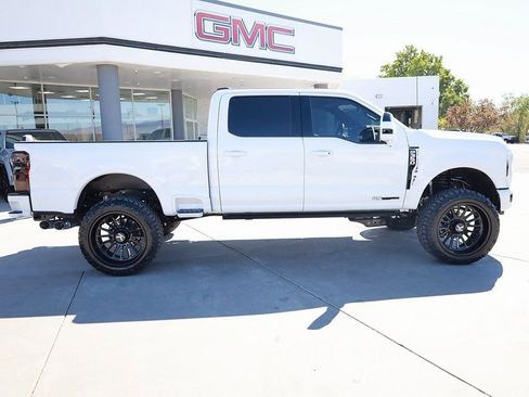 Used 2025 Ford F350 Platinum AWD/4WD image 7