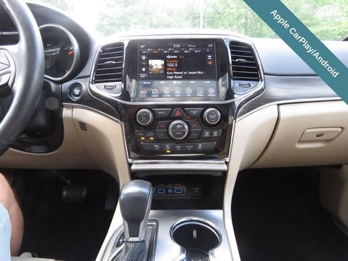 Used 2021 Jeep Grand Cherokee Limited AWD/4WD image 27