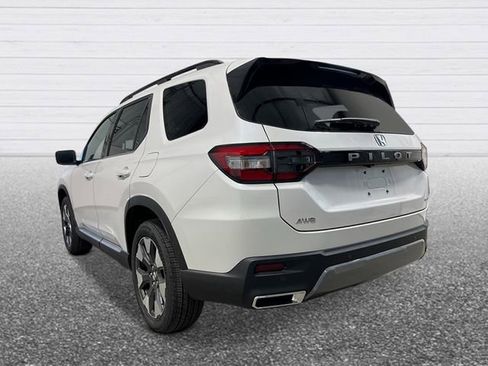 New 2026 Honda Pilot Elite image 3
