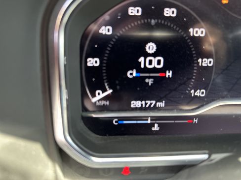Used 2025 GMC Sierra 2500 AT4 AWD/4WD image 22