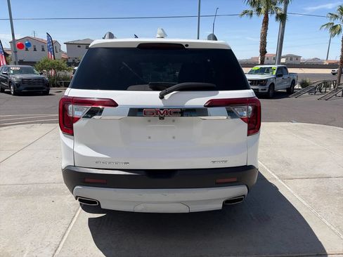 Used 2023 GMC Acadia SLT AWD/4WD image 4