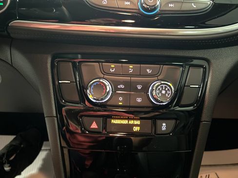 Used 2022 Buick Encore Preferred w/ Safety Package AWD/4WD image 19