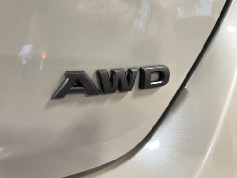 Used 2024 Nissan Altima 2.5 SV w/ SV Premium Package image 18