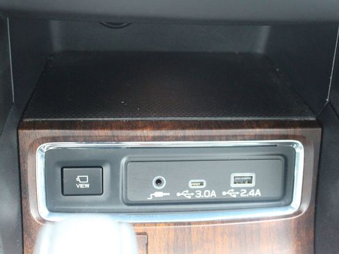 Used 2023 Subaru Ascent Touring image 44