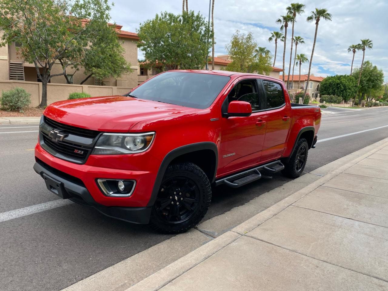 Used 2017 Chevrolet Colorado Z71 AWD/4WD image 3