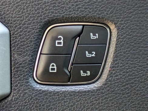 Used 2022 Ford F450 Lariat w/ Lariat Ultimate Package image 25