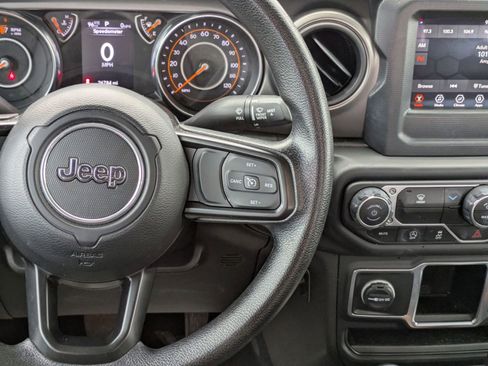 Used 2023 Jeep Gladiator Sport image 20