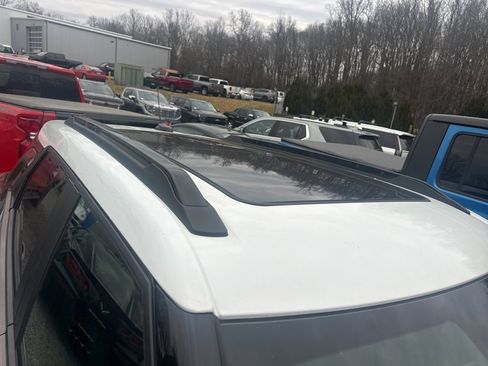 Used 2022 Chevrolet TrailBlazer ACTIV w/ Sun and Liftgate Package image 25