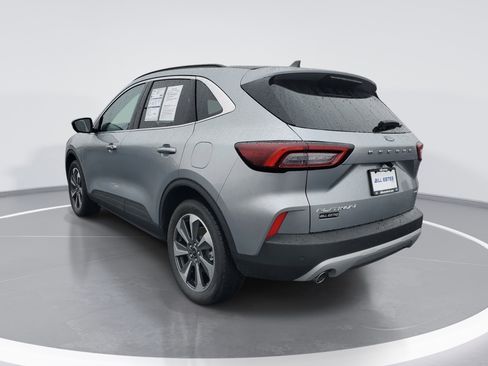 Used 2024 Ford Escape Platinum image 2