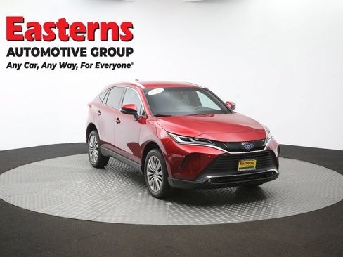 Used 2024 Toyota Venza LE AWD/4WD image 51