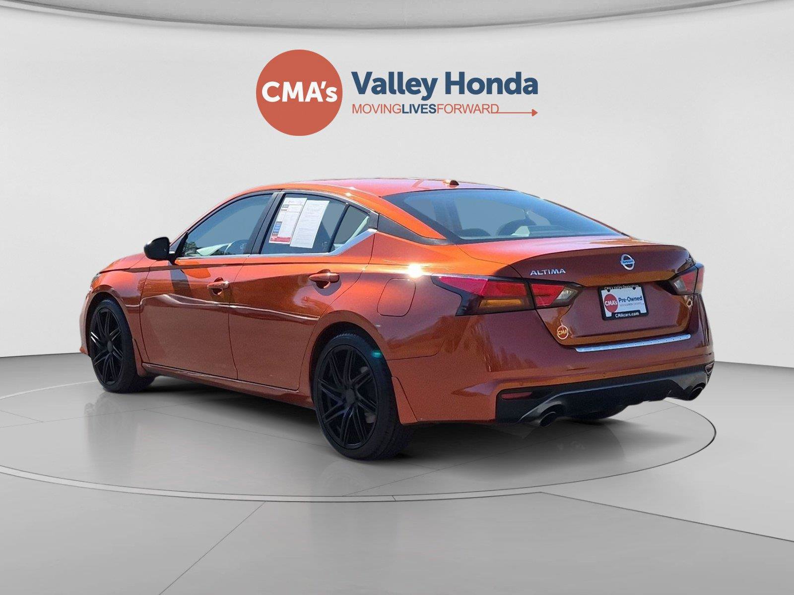 Used 2021 Nissan Altima 2.5 SR FWD image 2