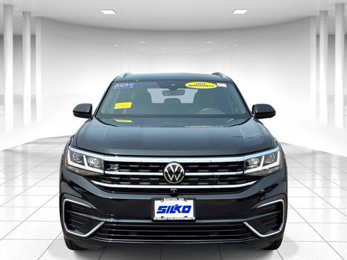 Certified 2023 Volkswagen Atlas Cross Sport SEL Premium R-Line AWD/4WD image 2