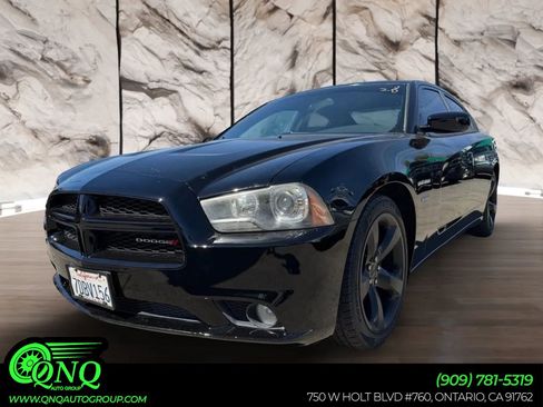 Used 2014 Dodge Charger R/T image 1
