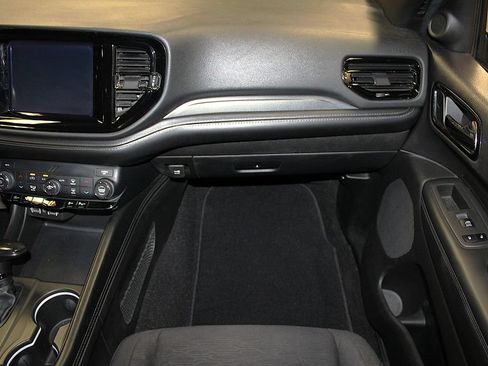 Certified 2021 Dodge Durango GT w/ Blacktop Package AWD/4WD image 33