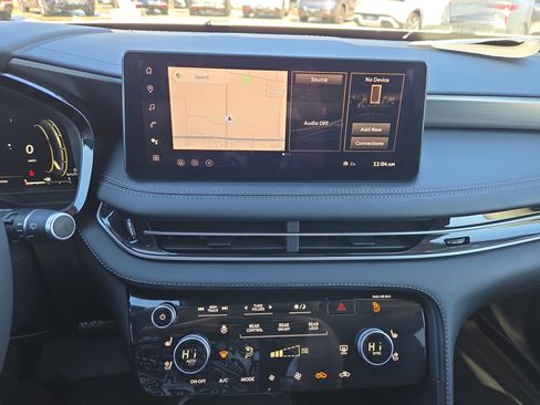 Used 2026 INFINITI QX60 Luxe w/ Cargo Package image 11