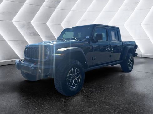 Used 2025 Jeep Gladiator Rubicon w/ Safety Group image 3