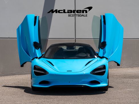 Used 2025 McLaren 750S Spider RWD image 35