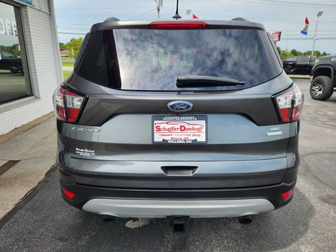 Used 2018 Ford Escape SE w/ SE Sync 3 Package AWD/4WD image 4