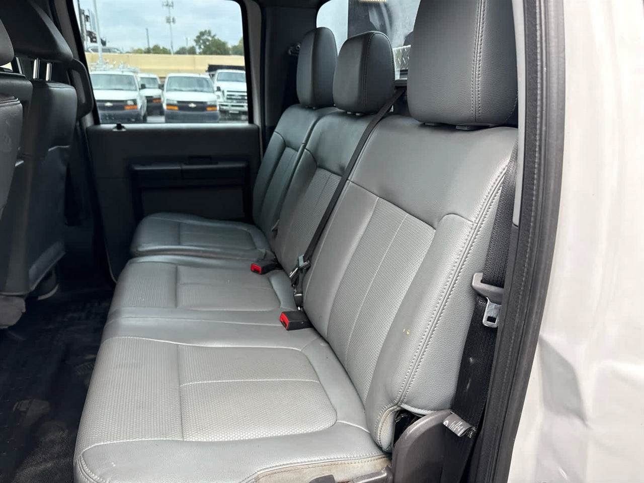 Used 2016 Ford F550 2WD Crew Cab Super Duty image 15