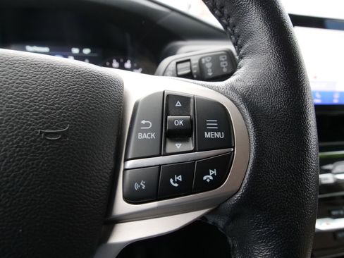 Used 2022 Ford Explorer Limited w/ Equipment Group 301A image 24