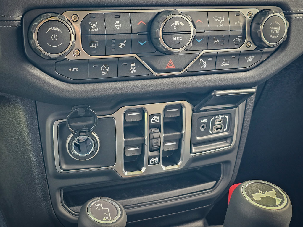 New 2027 Jeep Wrangler Unlimited Sahara AWD/4WD image 25