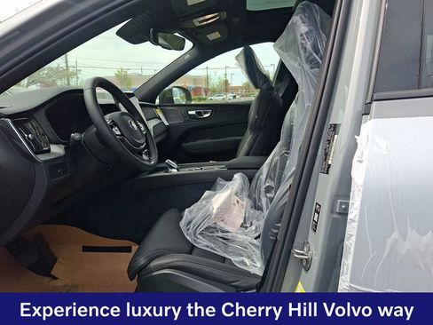New 2026 Volvo XC60 B5 Ultra w/ Protection Package Premier AWD/4WD image 10