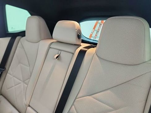 Used 2023 BMW iX xDrive50 w/ Premium Package image 31