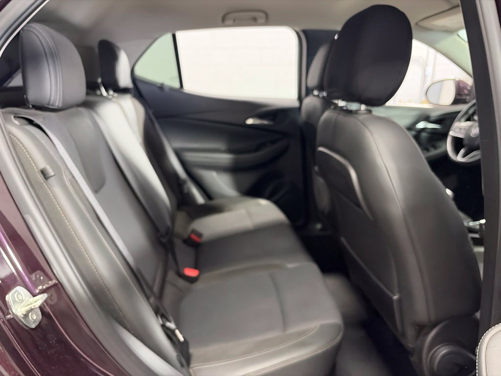Used 2020 Buick Encore GX Preferred FWD image 28