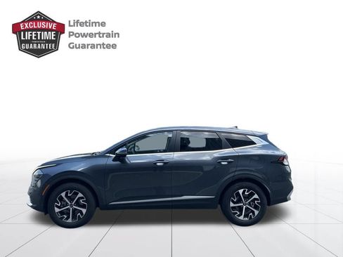Used 2024 Kia Sportage EX FWD image 2