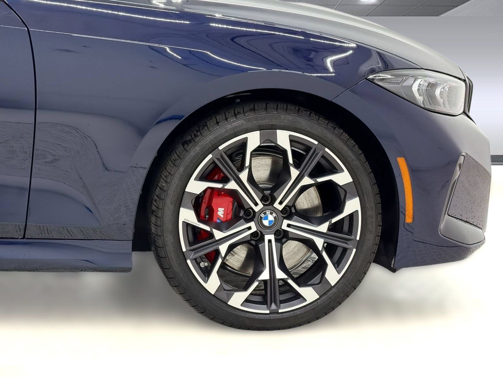 New 2026 BMW 330i Sedan w/ M Sport Package RWD image 13