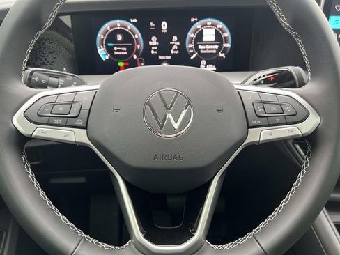 New 2026 Volkswagen Tiguan SE FWD image 14
