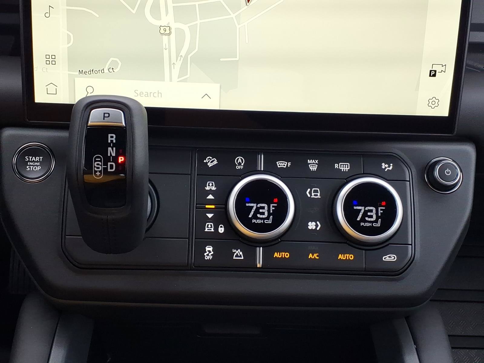 New 2026 Land Rover Defender 110 X-Dynamic SE AWD/4WD image 13